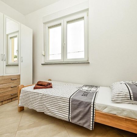 Apartment Una Пула Экстерьер фото